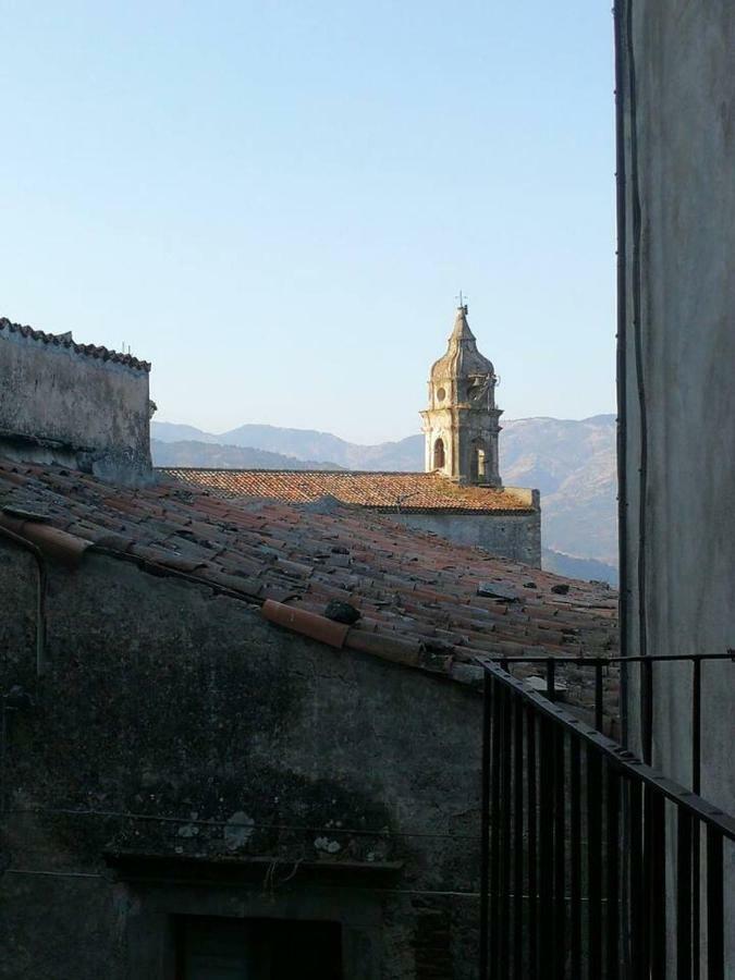 Appartement Casa Tuccari Castiglione Di Sicilia Extérieur photo